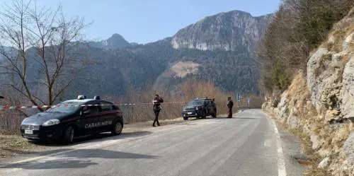 Il cadavere di una donna fatta a pezzi ritrovato a Borno, nel bresciano