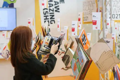"Fare una libreria per ragazzi? È come scrivere un racconto"