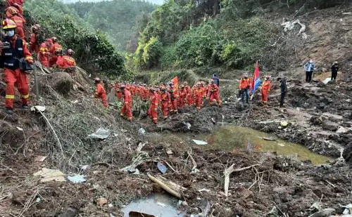 Cina, massimo impegno per il soccorso dell’incidente volo MU5735