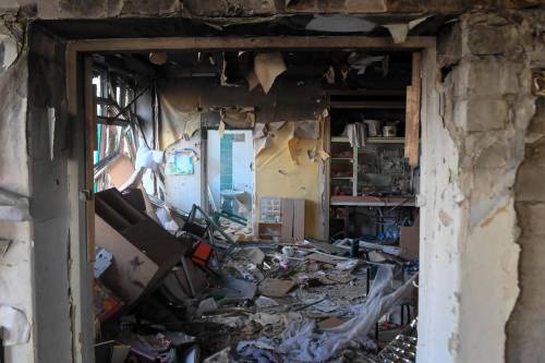 "Bombe al fosforo a Lugansk". Ma Kiev colpisce le navi russe