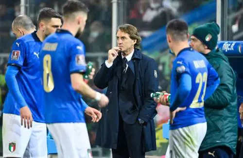 "Restate...". E ora è goduria inglese: cosa dicono dell'Italia