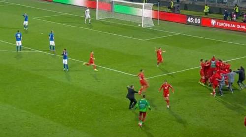 L’Italietta del pallone specchio del Paese