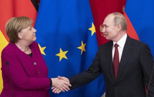"Non avevo più il potere...": la rivelazione della Merkel su Putin e la guerra