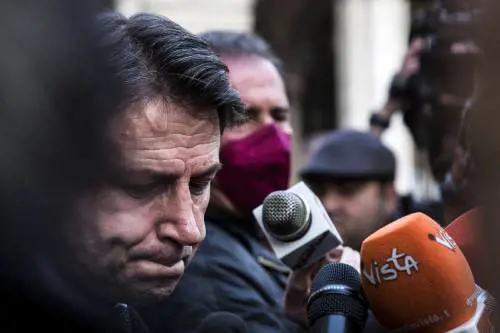 Ora Renzi inchioda Conte: "Ho chiesto chiarezza all'intelligence"