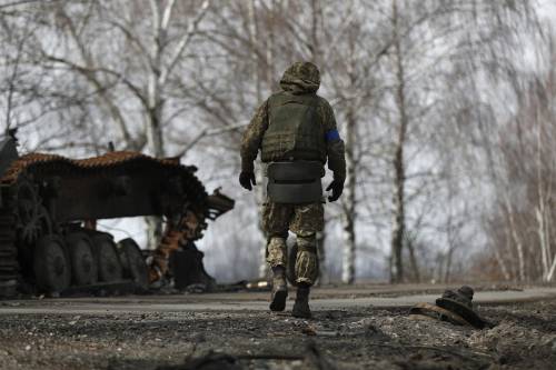 Come "arrendersi correttamente": la "guida" dell'Ucraina per i soldati russi