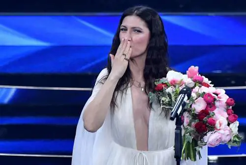 Elisa in tour ecologico fra le bellezze italiane "Con leggerezza al servizio del pianeta"