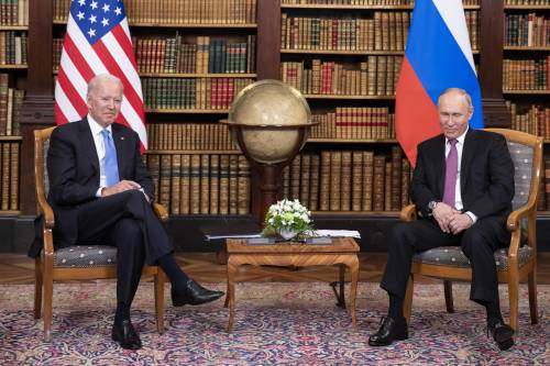 "Una tomba per la Russia": così è scattata la trappola di Biden contro Putin