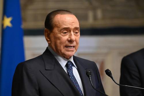 Berlusconi: "Aggressione militare inaccettabile"