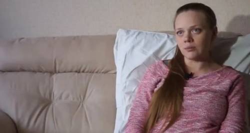 Il video tagliato 28 volte e l'intervista coi russi: giallo sulla donna simbolo di Mariupol