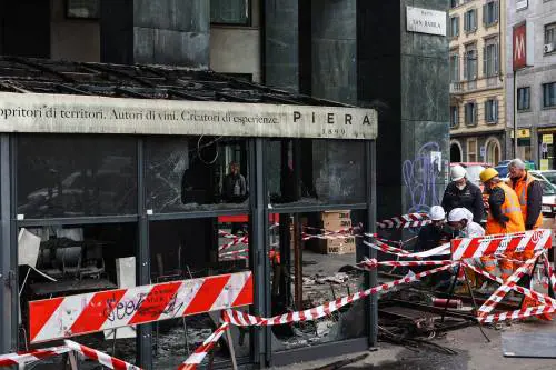 Rogo a San Babila, si cercano le cause