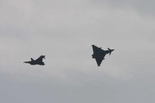 "Aumentare prontezza al combattimento". La missione dei tornado italiani