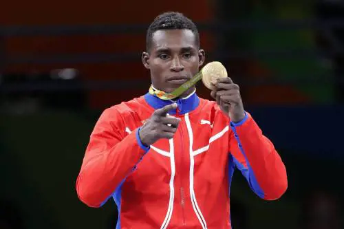 L'ultimo pugno di Fidel. A Cuba la boxe torna "professionista"