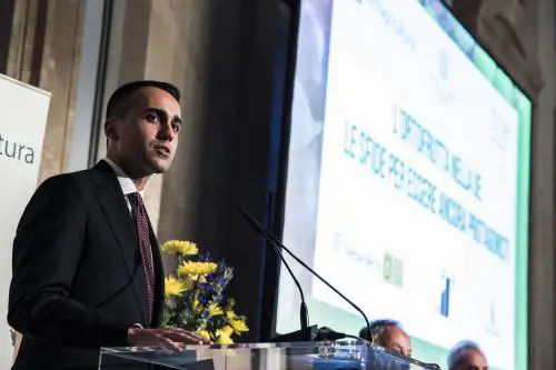 Si gioca in Campania la sfida tra Di Maio e Conte 