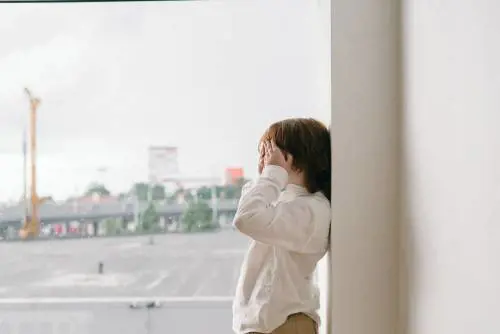 "Ha il Covid? Bene": le chat dell'orrore contro il bimbo autistico