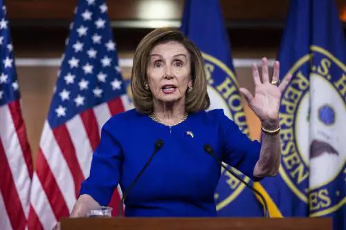 Il Covid "salva" la Pelosi. Niente visita a Taiwan