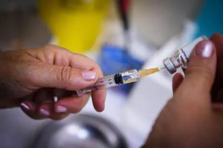 Morta 23 anni fa, ma le arriva la multa per il mancato vaccino