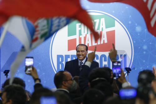 Il Cav: votate il referendum. Scintille tra Salvini e Meloni