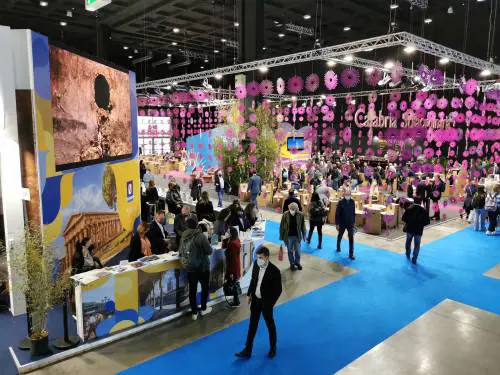 Il turismo italiano riparte dalla Bit che fa il tutto esaurito