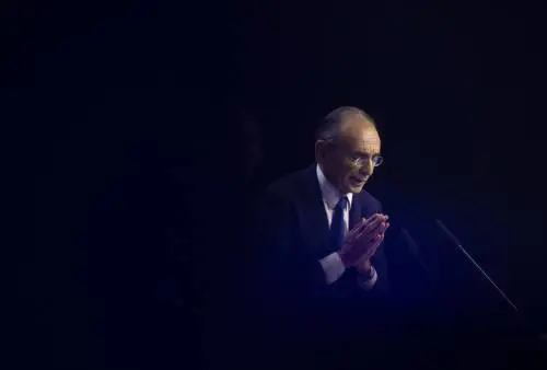 "Lola uccisa e fatta a pezzi e la sinistra tace". È bufera in Francia