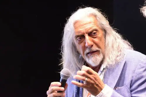 "Non vado in pensione e resto controcorrente"