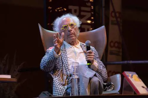 "Altro che una maglietta". Mughini smonta l'ipocrisia sinistra su Montesano