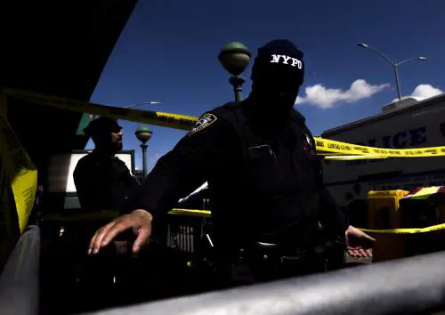 "Colpito un luogo simbolo": cosa rivela davvero la sparatoria di New York