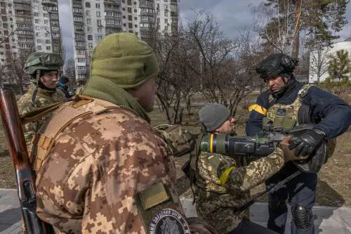 La partita delle armi a Kiev: cosa può succedere adesso