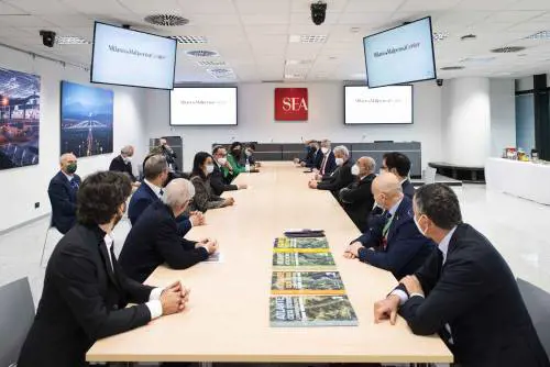 Mobilità e turismo: incontro tra Sea, sindaci di Varese e Canton Ticino