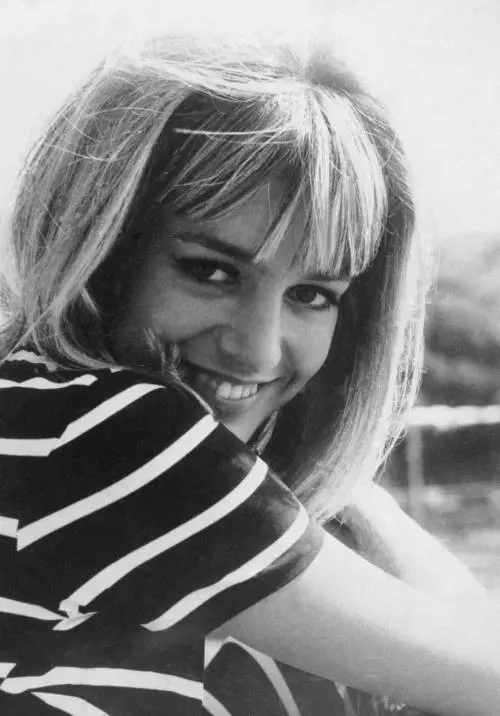 Da "lolita" a gran signora con la voglia matta di libertà