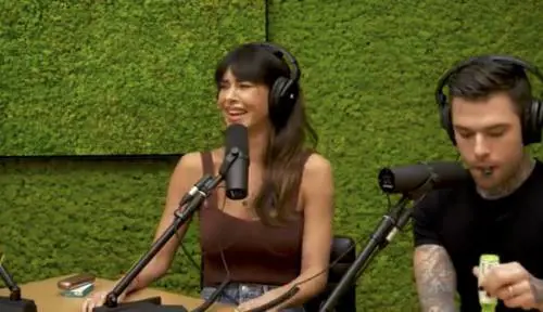 "Ossessionato da me", "È invidioso...". Fedez e Belen pungono Corona