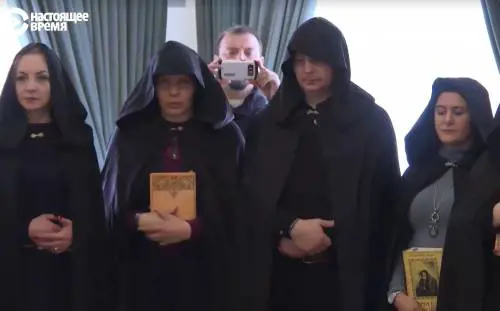 Riti magici, streghe e sortilegi: spunta pure una guerra "esoterica" tra Russia e Ucraina