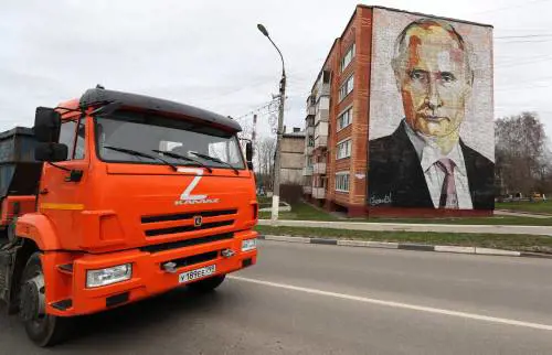 Putin non vuole più fermarsi. "Useremo armi mai viste". Zelensky: "Smembrerà l'Ue"