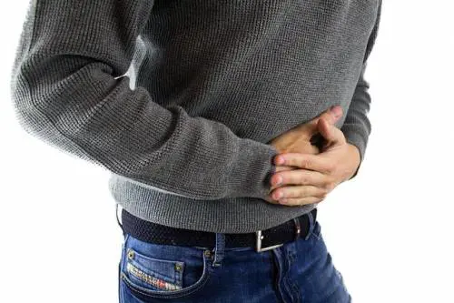 Gastrite, come un'infezione batterica provoca cambiamenti tissutali