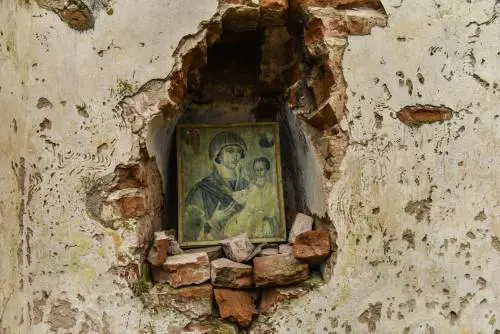 La Pasqua di sangue. Altre due bambine muoiono a Donetsk. Mariupol allo stremo: evacuazione fallita