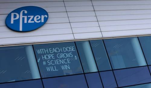 Bufera su Pfizer, indaga la Guardia di finanza: cosa sta succedendo