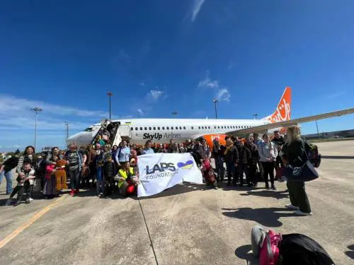 Affitta un Boeing e porta in salvo 150 ucraini: il bel gesto di Lapo Elkann