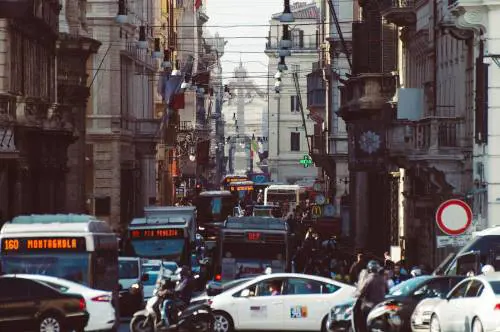 Trentacinque minuti al giorno per il parcheggio. Zone e orari da evitare