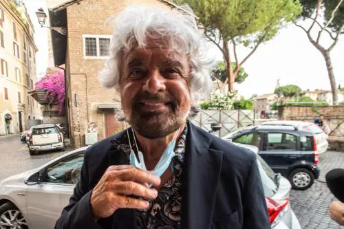 M5S, non solo Petrocelli: il vergognoso post di Grillo
