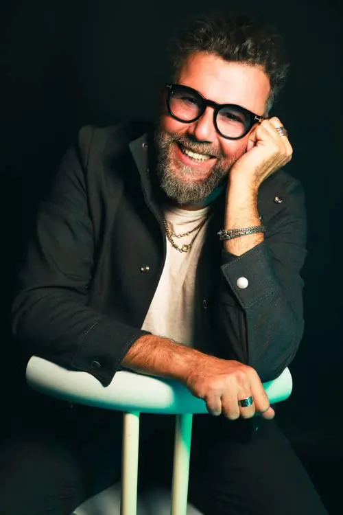 Con "IoNoi" Paolo Vallesi festeggia 30 anni di carriera