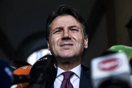 Conte mette le mani avanti: "Le elezioni Comunali? Non sono decisive"
