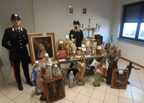 Sette chiese svaligiate in due settimane