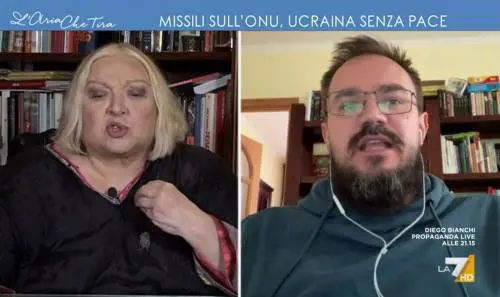 "Siete chiacchieroni", "Imbecille". Scontro tra il giornalista ucraino e la Maglie