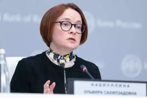 Crollo del rublo e boom dell'industria bellica. "Vi racconto cosa ha tenuto a galla l'economia russa"