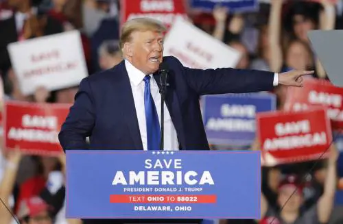 Stati Uniti: Trump sotto le bombe