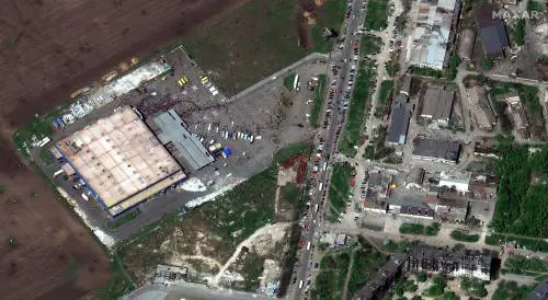 Azovstal, evacuati i civili. Nuove esplosioni a Belgorod, in Russia | La diretta