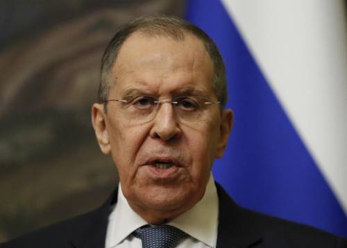 Lavrov: "Finirà il mondo dominato dagli Stati Uniti. No alla guerra all'Europa"
