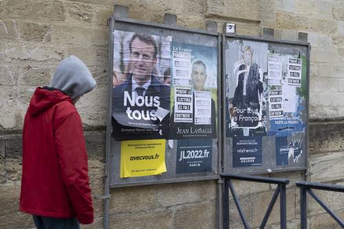"Tradimento di classe": la sentenza di Houellebecq sul voto francese