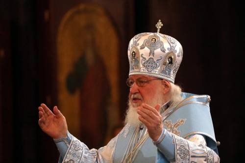 Guerra Santa Ue a Kirill. Il patriarca-miliardario: "Non temo Bruxelles. E il Papa sbaglia i toni"