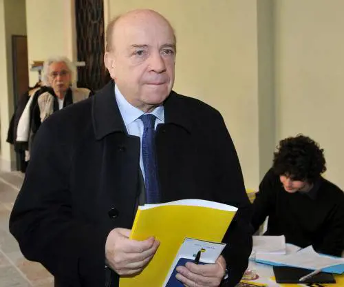 Il nuovo gioco di società dei radical chic: allarme Costituzione se vince la destra
