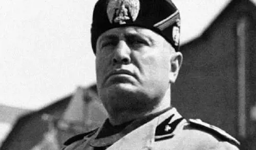 Dopo 101 anni, Salò ha revocato la cittadinanza onoraria a Benito Mussolini